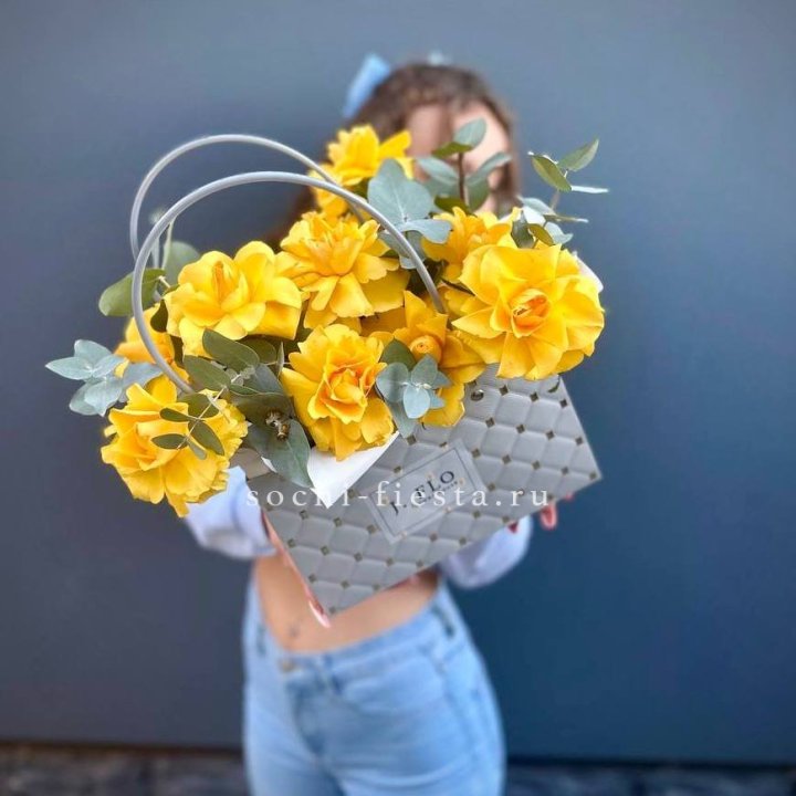 Сумочка с розами "Эдель" в Иваново