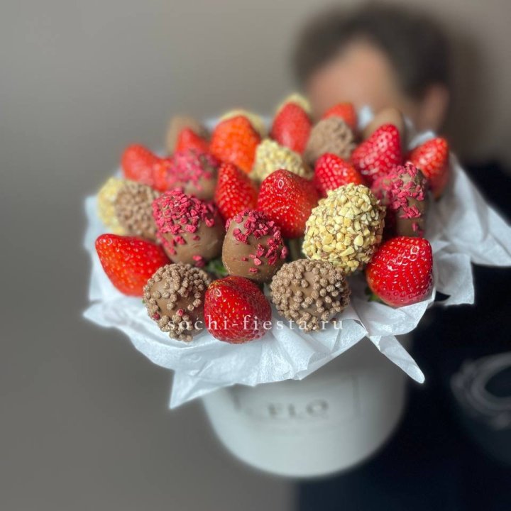 Клубника в боксе 30 ягод в Иваново