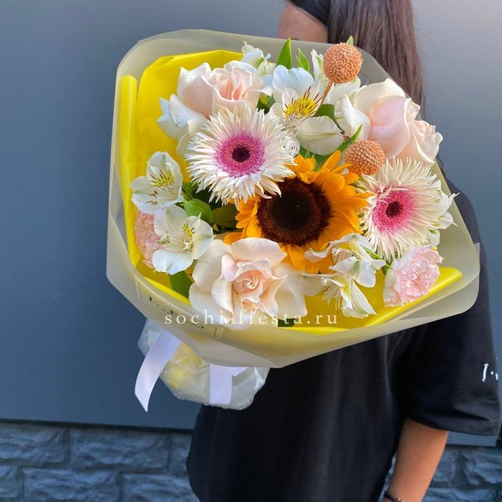 Букет с подсолнухом "Елоу" в Иваново