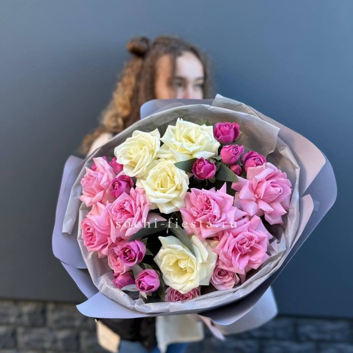 Букет французских и пионовидных роз в Иваново