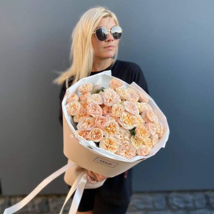 15 пионовидных роз №2 в Иваново