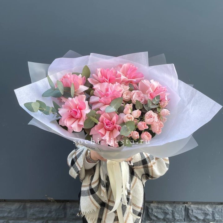 Букет французских и пионовидных роз  в Иваново