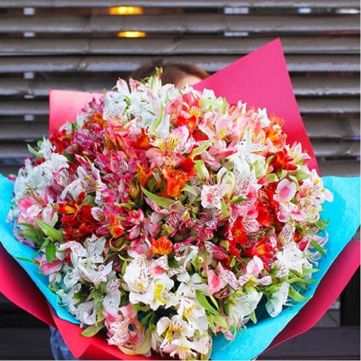 101 альстромерия в Иваново