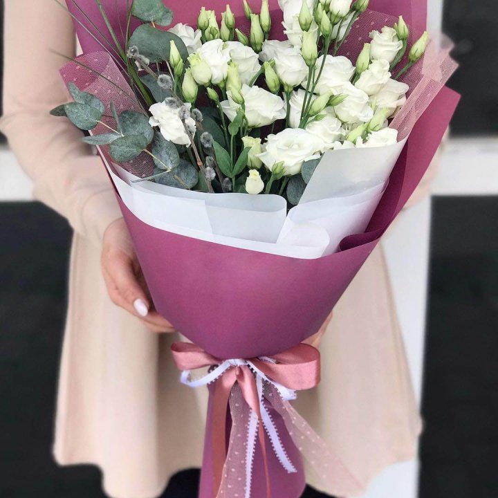 Эустомы с эвкалиптом в Иваново