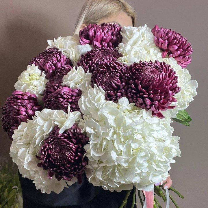 Охапка Бигуди и гортензий в Иваново