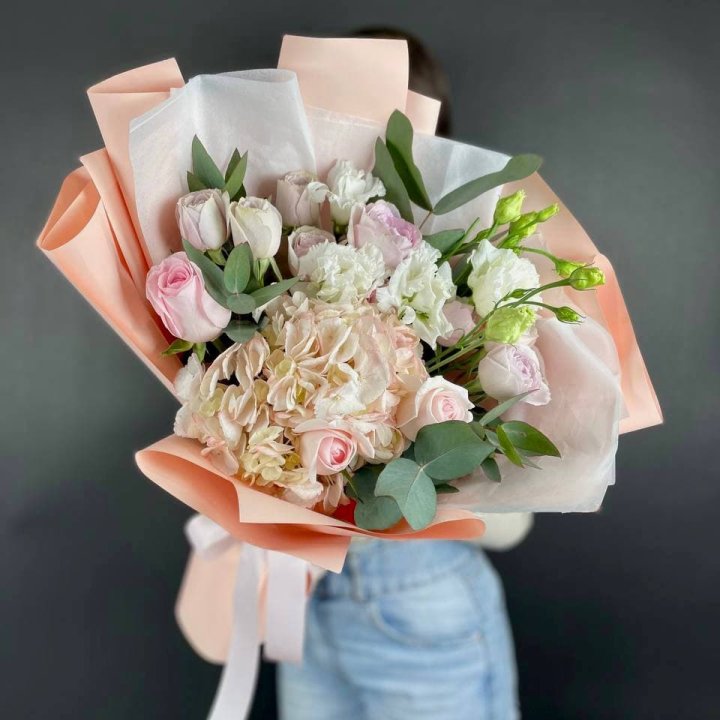 Букет с гортензией "Клодс" в Иваново