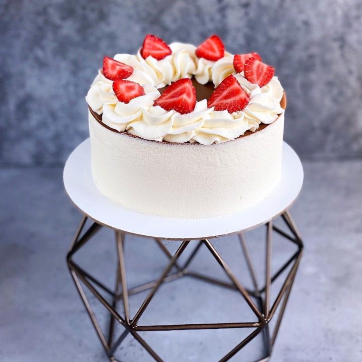 Торт "Клубника со сливками" в Иваново