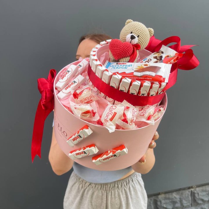 Бокс киндерами и раффаэлло 2 в Иваново