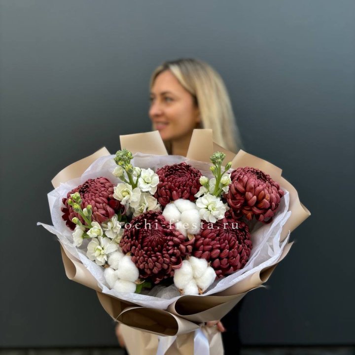 Хризантемы с маттиолой в Иваново