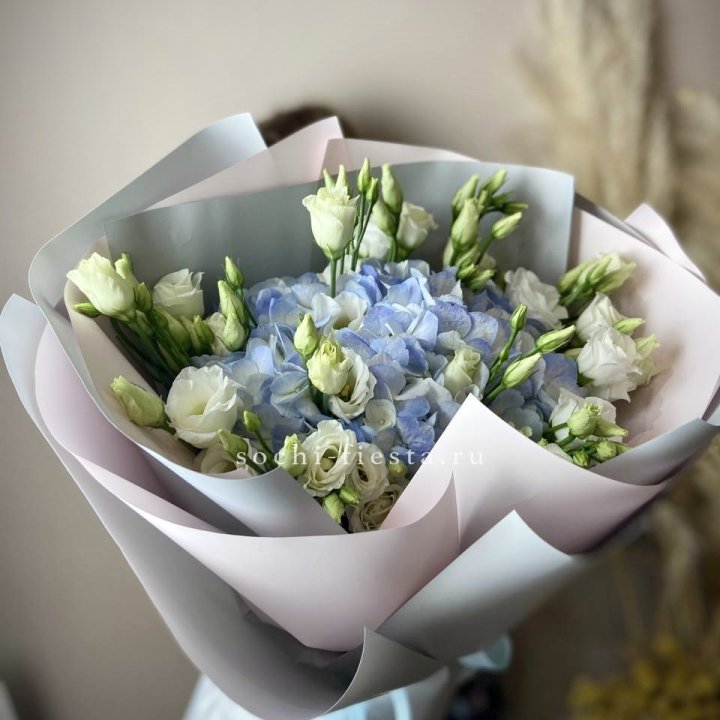 Букет с гортензией "Адель" в Иваново