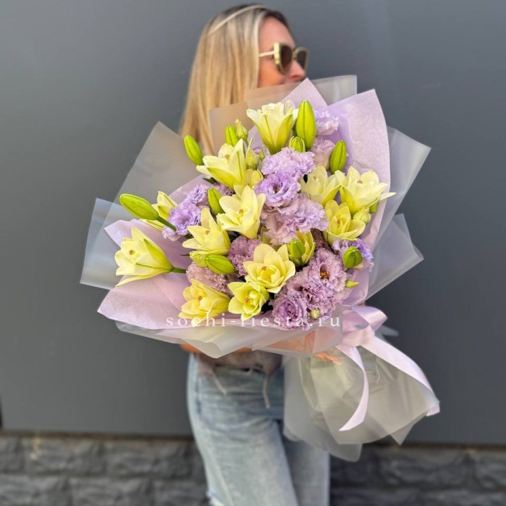  Букет лилий и эустом в Иваново