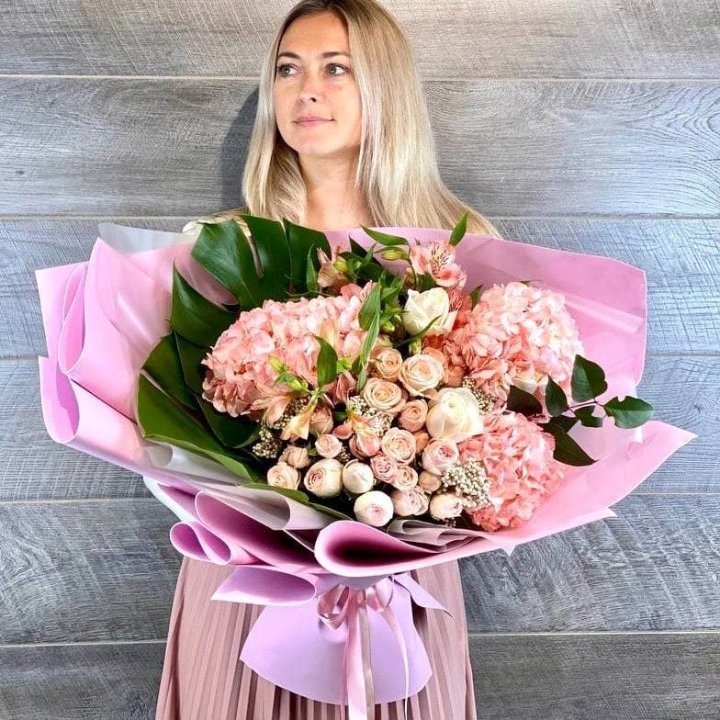 Дизайнерский букет "Валенсия-2" в Иваново