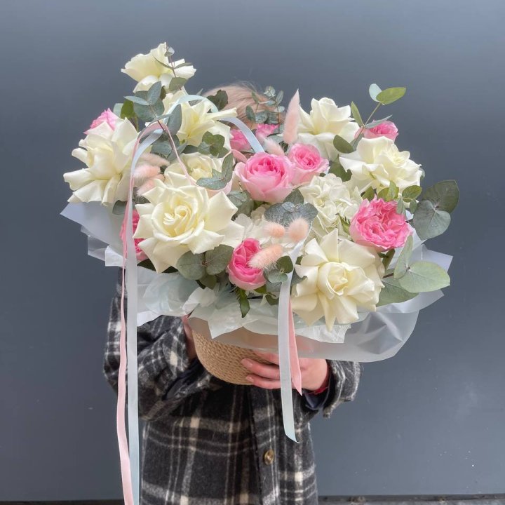 Кашпо с розами в Иваново