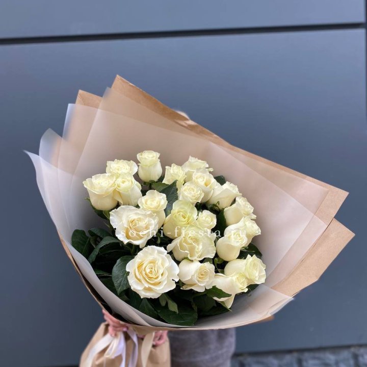  Букет  высоких белых роз   в Иваново