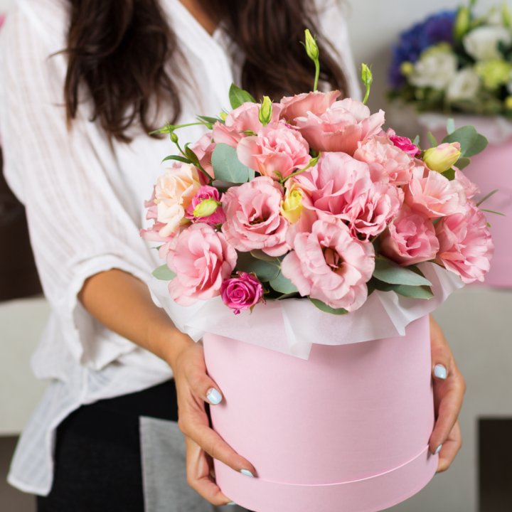 Эустома в шляпной коробке в Иваново