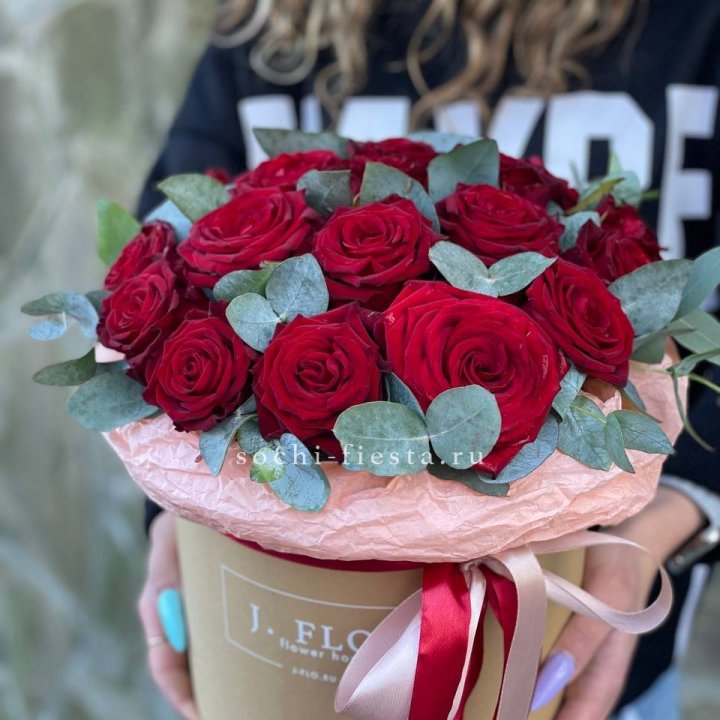 21 Красная роза в боксе №1 в Иваново