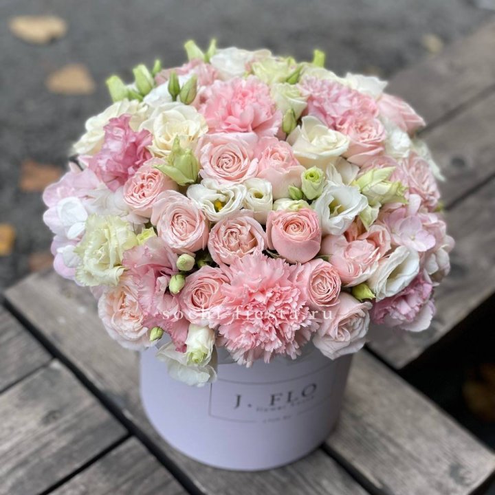 Цветочный бокс "Люксур" в Иваново