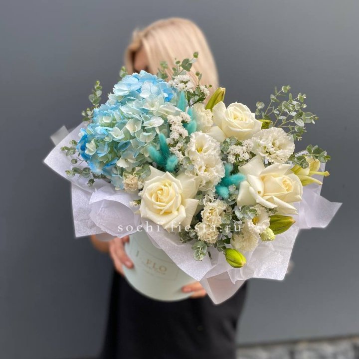 Цилиндр в голубых оттенках №1 в Иваново