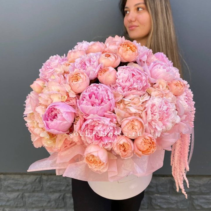 Коробка с пионами "Дабл фловер" в Иваново