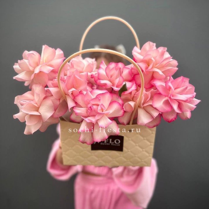 Сумочка розовых роз Венди в Иваново