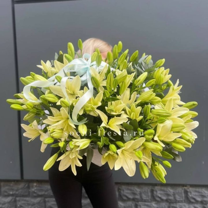 Лилии в корзине в Иваново