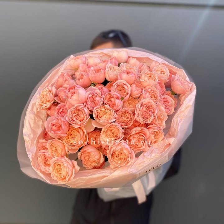 Букет из 21 пионовидной розы Джульетта в Иваново