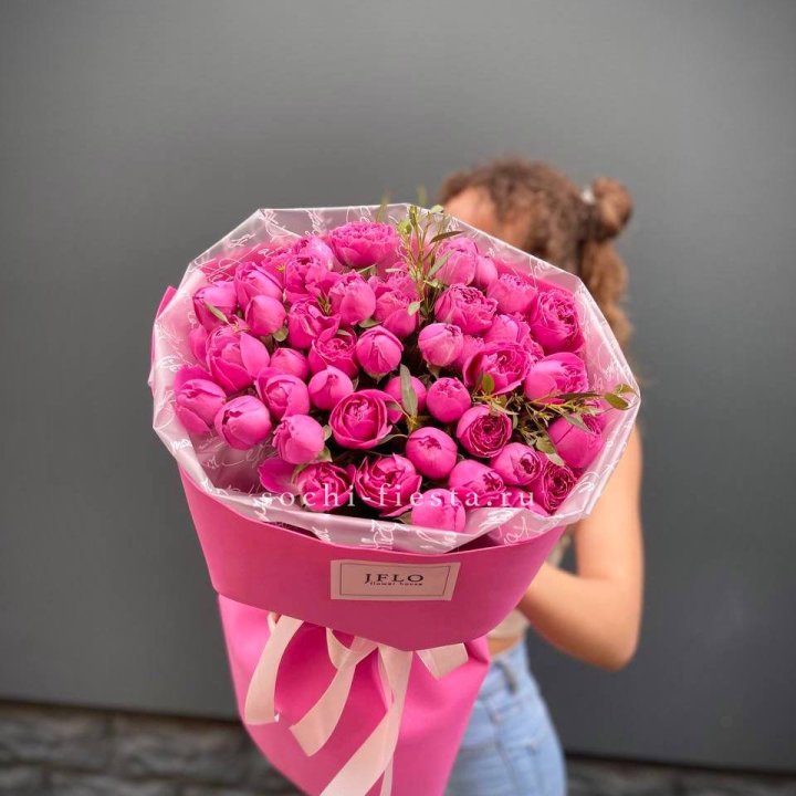 Кустовые розы букет Мисти Баблс в Иваново