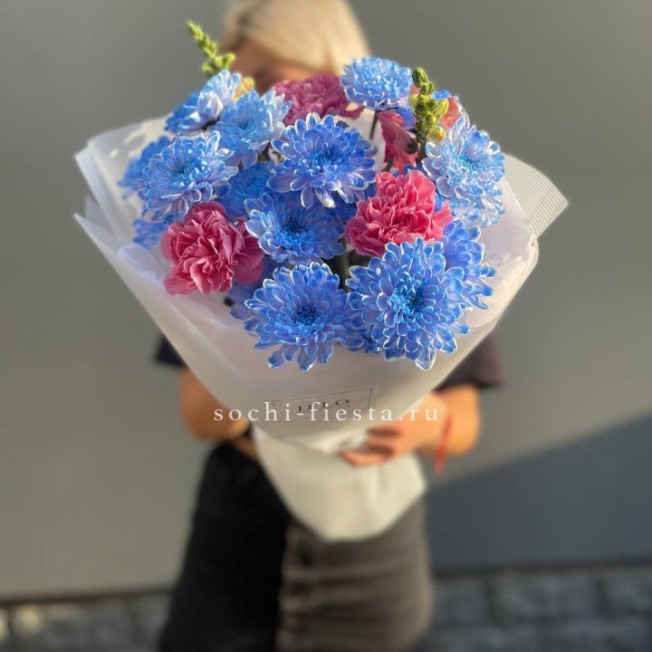 Букет сборный с хризантемой в Иваново