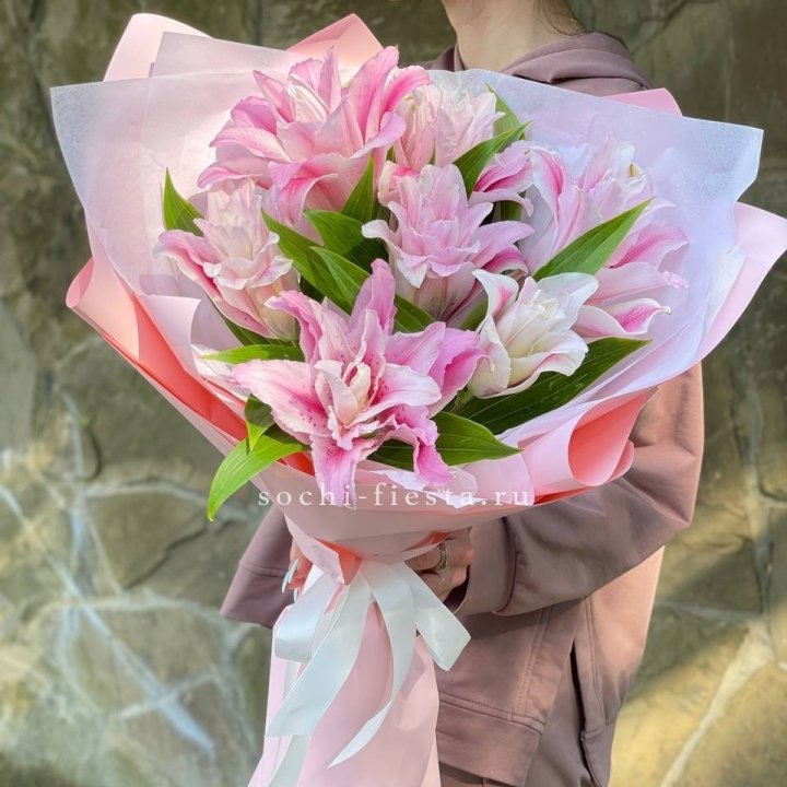 Букет пионовидных лилий №2 в Иваново