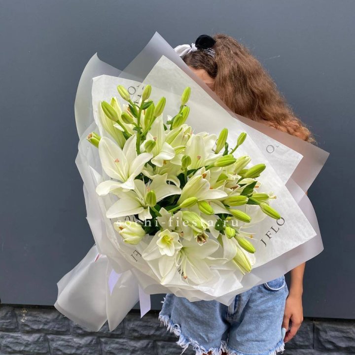 Букет  лилий "Воздушный"  в Иваново