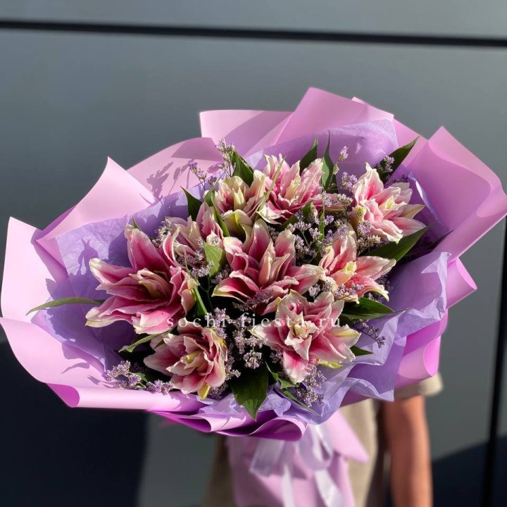 Букет пионовидных лилий №4 в Иваново