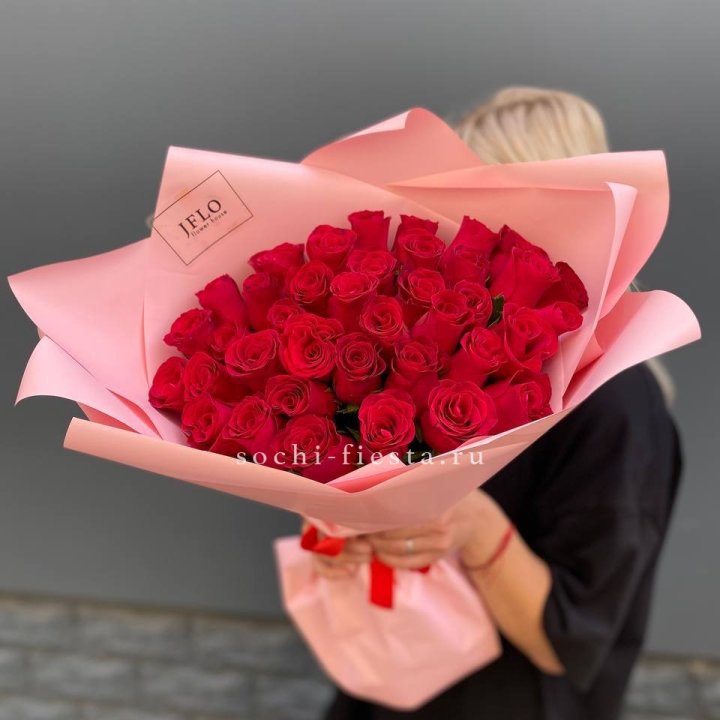 35 красных роз в Иваново
