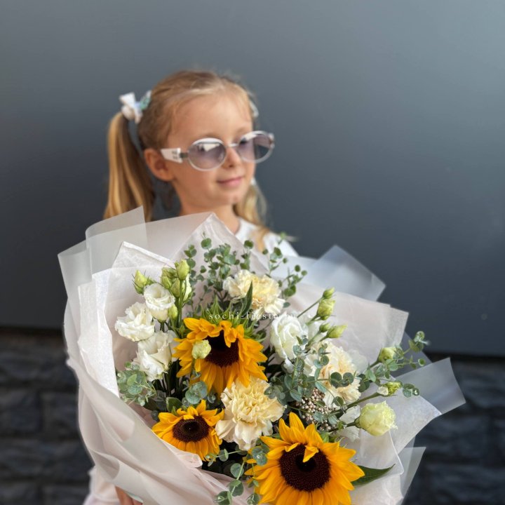  Букет  из стойких цветов с подсолнухами в Иваново