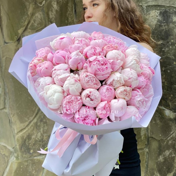 39 нежных пионов в Иваново