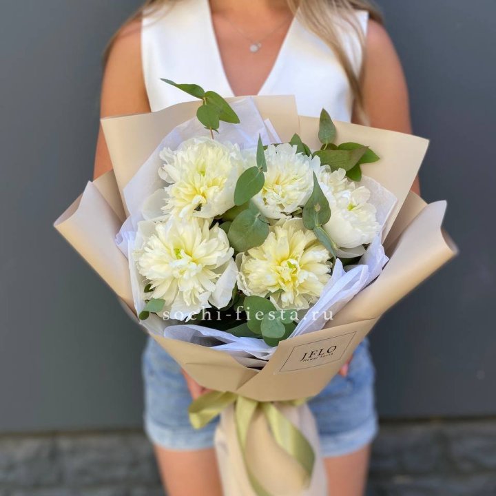  Букет белых пионов в Иваново
