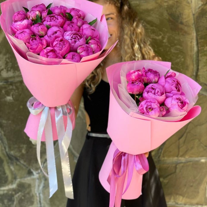 Букет ярких пионов  в Иваново