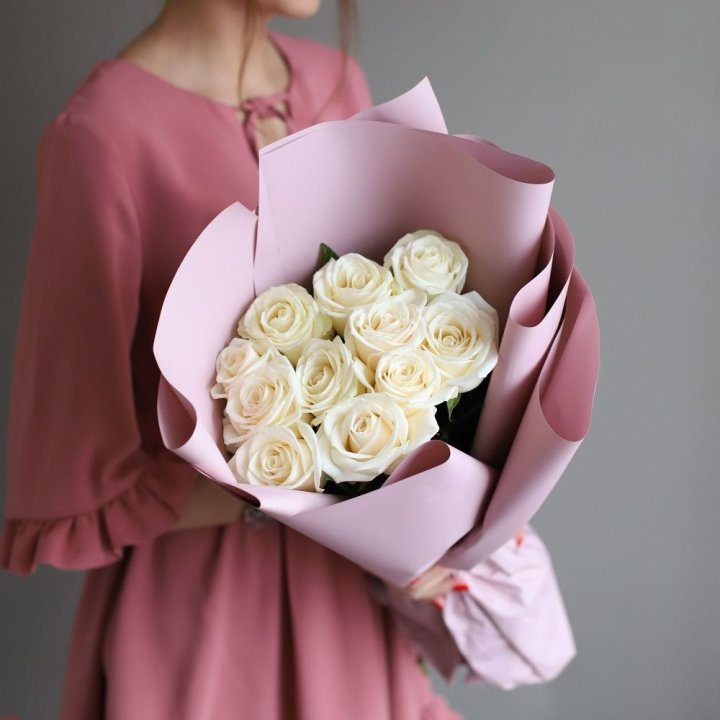 11 белых роз в Иваново