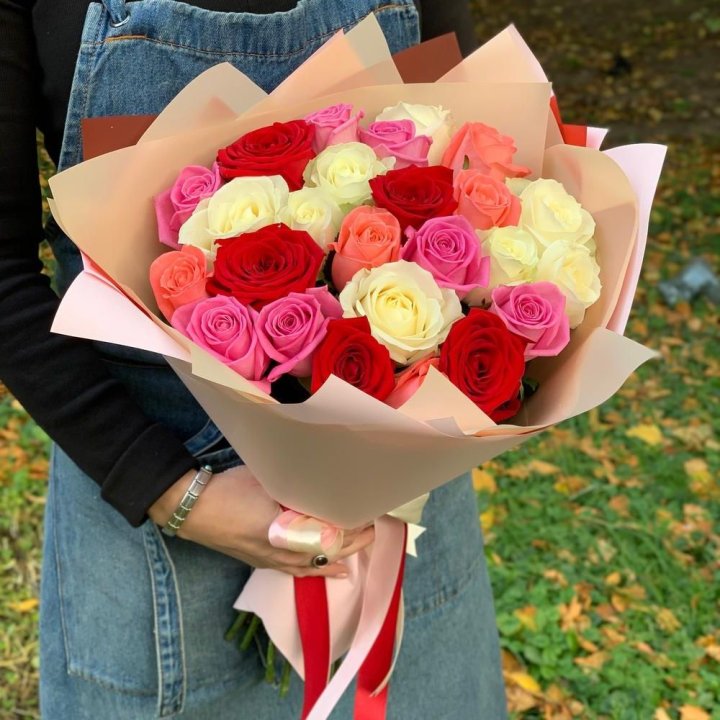 25 роз "Карусель" в Иваново