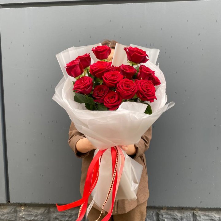 15 высоких роз  в Иваново