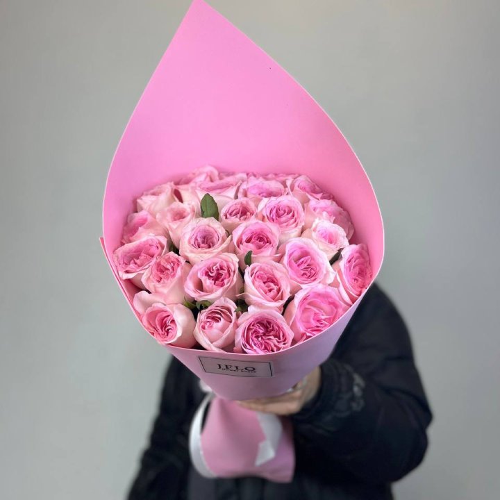 25 нежных роз в Иваново