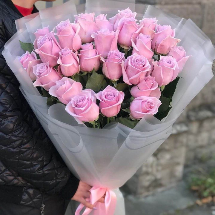 25 высоких розовых роз в Иваново
