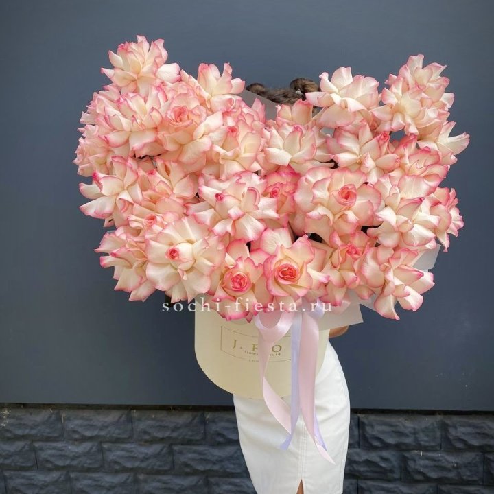 31 французская роза Джумилия в боксе в Иваново