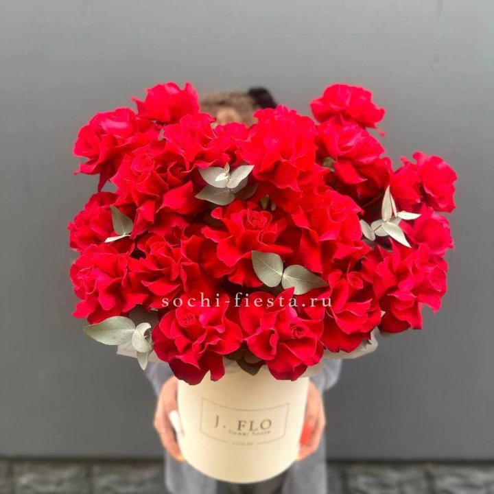 35 Французских роз в боксе в Иваново