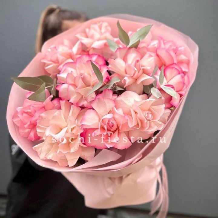 Нежно- розовые французские розы Венди в Иваново