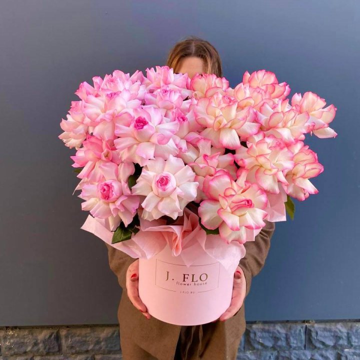 25 Французских роз микс в боксе в Иваново