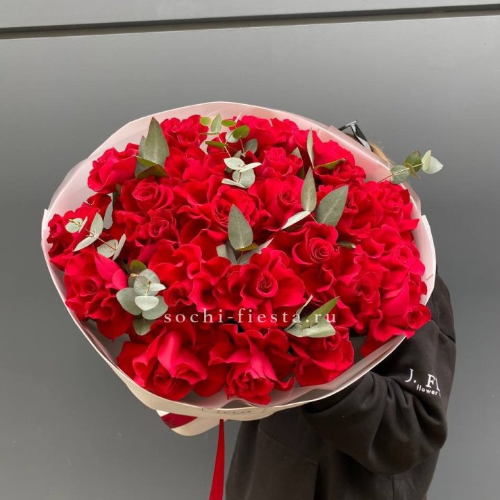 23 Красных французских роз в Иваново
