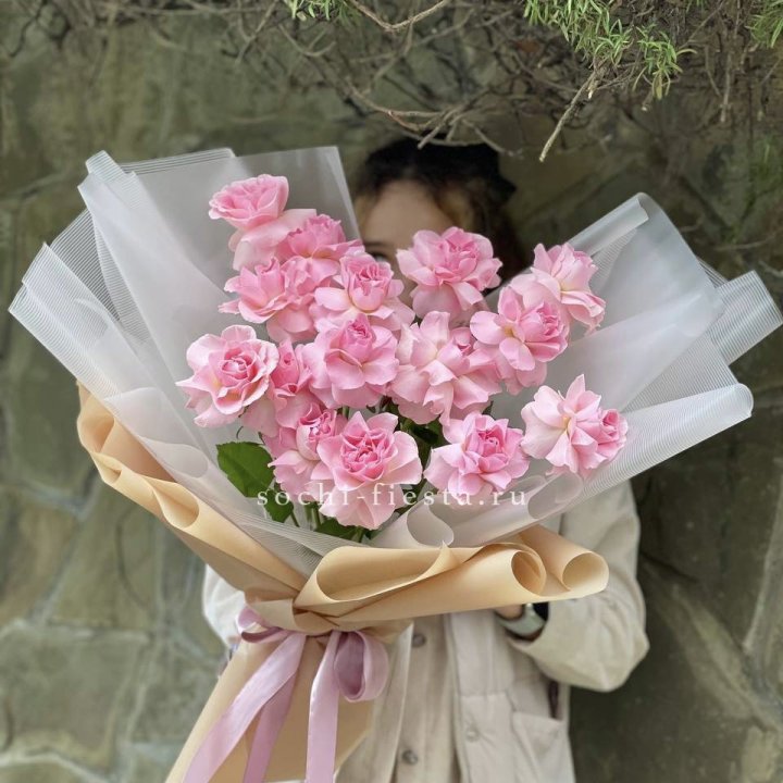 Букет из 15 французских роз Пинк дрим в Иваново