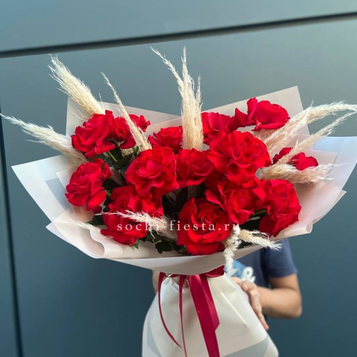 15 Красных французских розы в Иваново