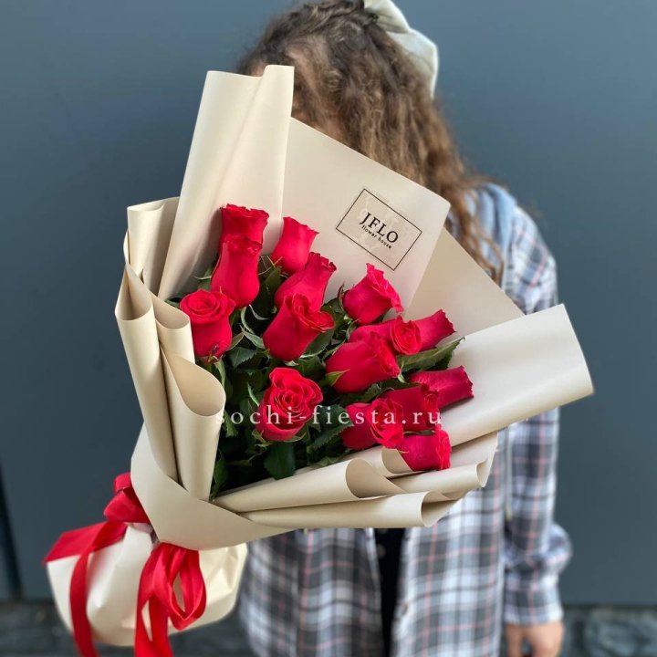 15 красных роз в Иваново