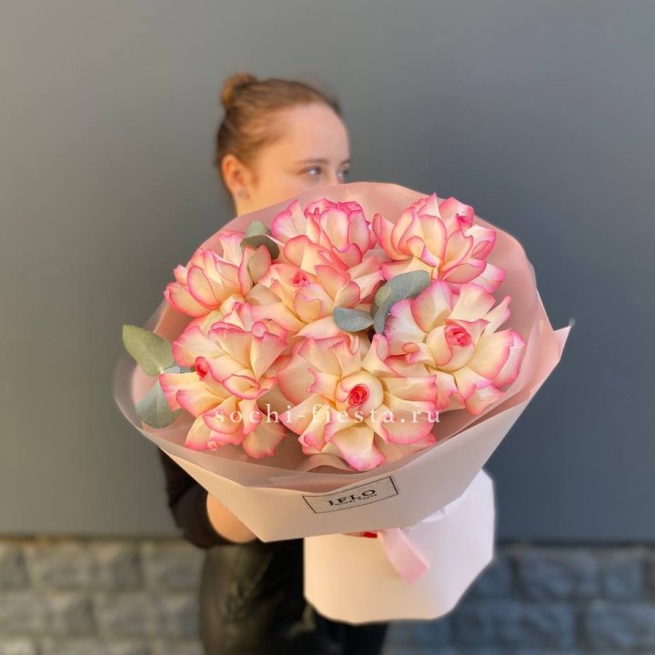 7 французских роз Джумилия в Иваново